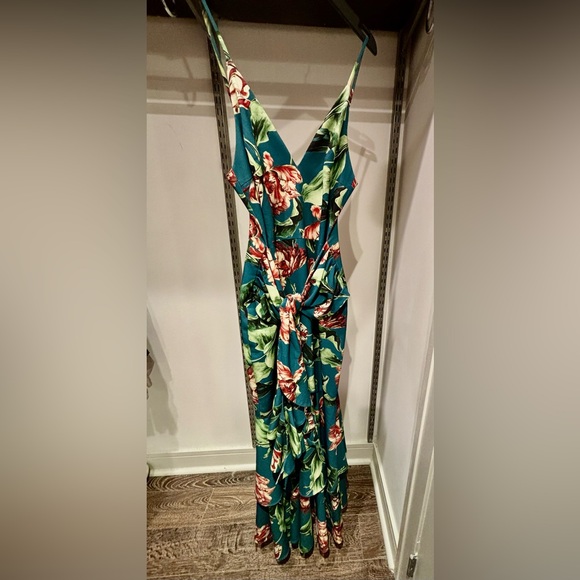 PatBo Brazil gown US size 4 mermaid skirt with tie great condition no flaws